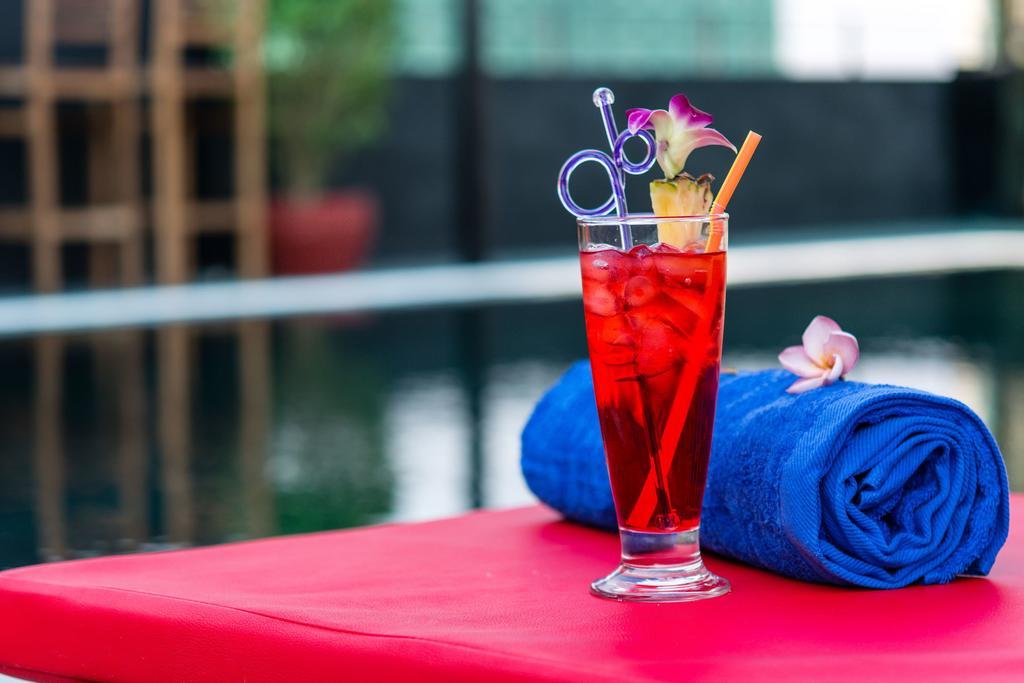 Diamond Palace Resort & Sky Bar Phnom Penh Eksteriør billede