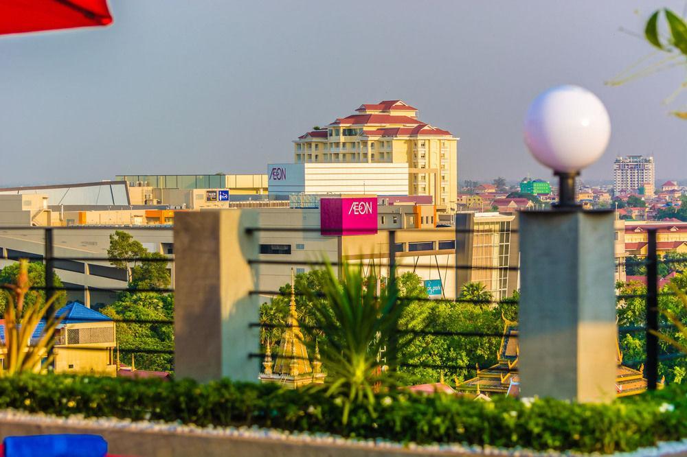 Diamond Palace Resort & Sky Bar Phnom Penh Eksteriør billede